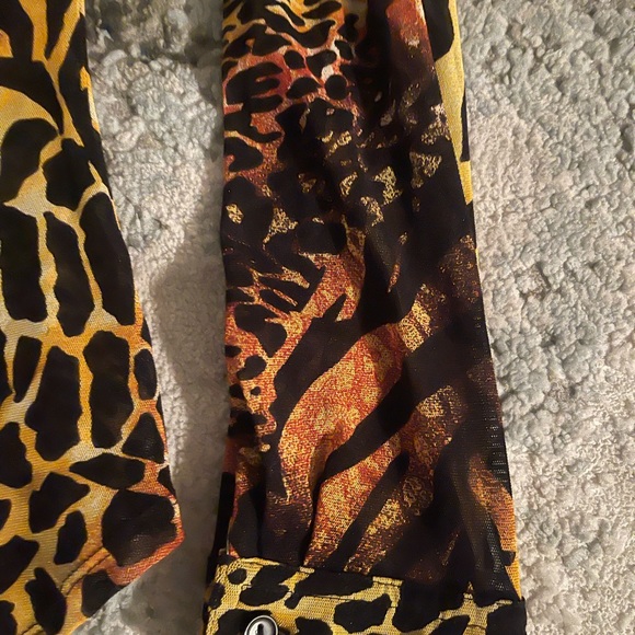 Guess Shirt - Picture 5 of 5